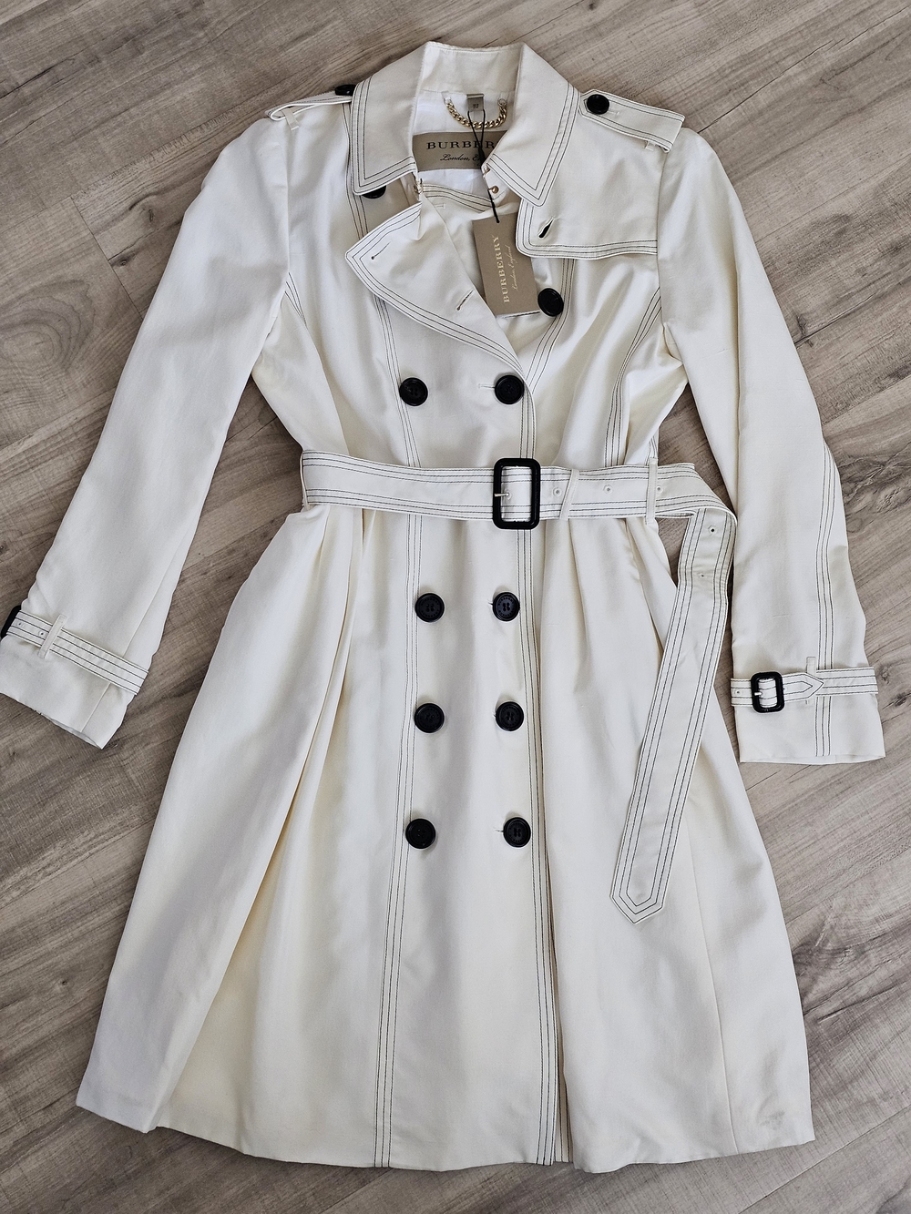 NWT Burberry 100% Silk Cream Double-Breasted Trench Coat Womens Size 10
